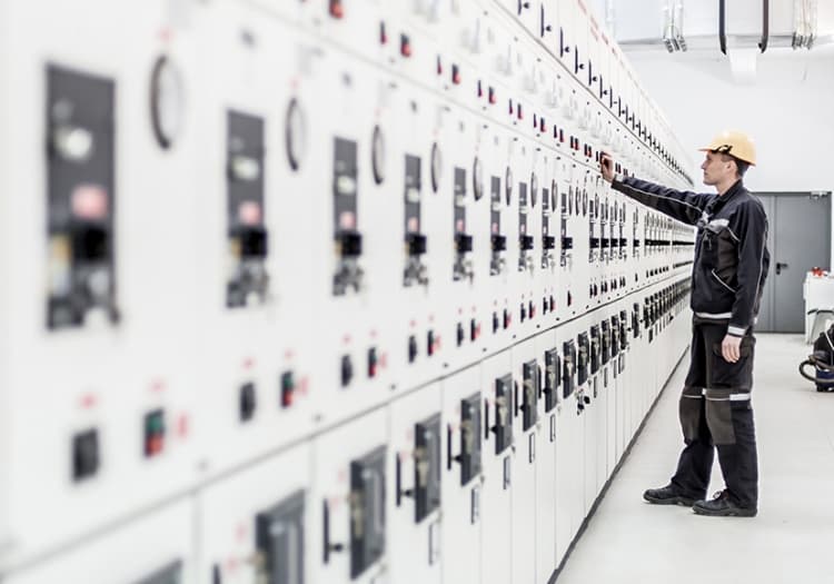 Switchgear assembly floor